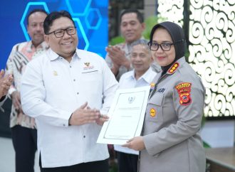 Polresta Cirebon Raih Penghargaan Kepatuhan Standar Pelayanan Publik dari Ombudsman RI