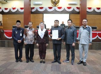 DPRD Umumkan Penetapan Pasangan Calon Bupati dan Wakil Bupati Terpilih