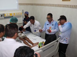 Ratusan Anak Ikuti Sunat Massal Dalam-rangka Hari Jadi Brebes