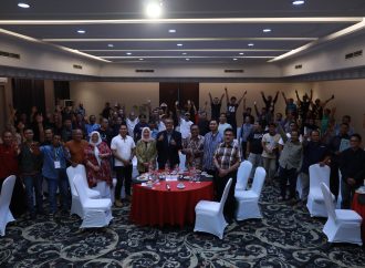 Jalin Komunikasi Baik dengan Wartawan Kota Cirebon, Pj Walikota Hadiri Media Gathering di Solo