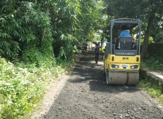 Pertanyakan Kejelasan Sumber Anggaran, Warga Wanasaba Kidul Hentikan Sementara Pengaspalan Jalan
