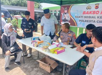 Polresta Cirebon Gelar Bakti Sosial Kesehatan di Masjid Al Ikhlas Tukmudal