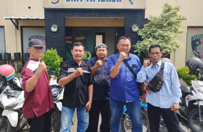 Sambangi Unit Tipidkor Polresta Cirebon, Endi cs Pertanyakan Progres Laporan Warga Wanasaba Kidul