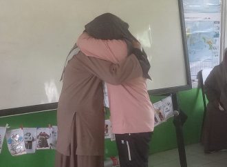 Penuh Tangisan, Purna-bakti Ibu Juharsih S. Pd Pensiun Guru SDN Datarkihiang Kec.Cipatujah