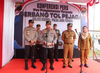 Mitha Dampingi Kapolri Tinjau Kesiapan Arus Mudik di Brebes