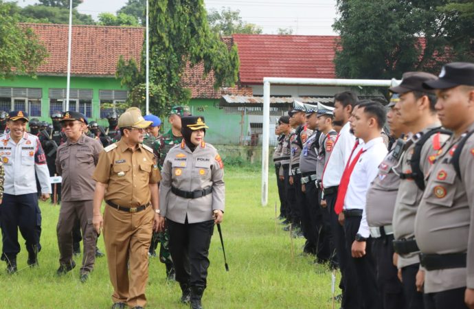 Kapolresta Cirebon Pimpin Apel Gelar Pasukan Operasi Ketupat 2025