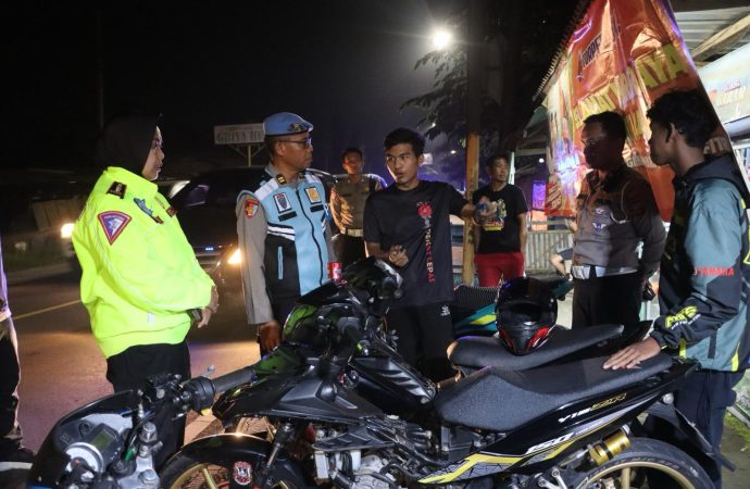 Polresta Cirebon Gelar Sosialiasi Mudik Aman, Keluarga Nyaman dan Hotline Mudik 110