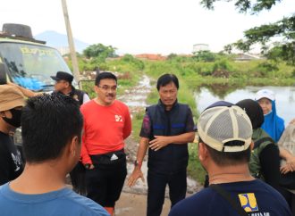 Wali Kota Pimpin Kerja Bakti di Pesisir Kesenden, Tegaskan Penegakan Perda