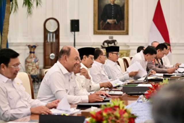 Menhan Hadiri Ratas Pimpinan Presiden, Dorong Pembentukan Koperasi Desa Merah Putih