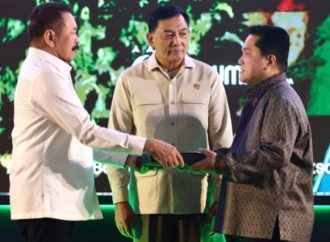 Menhan Sjafrie Hadiri Penandatanganan Berita Acara Penitipan Barang Bukti Perkebunan Kelapa Sawit