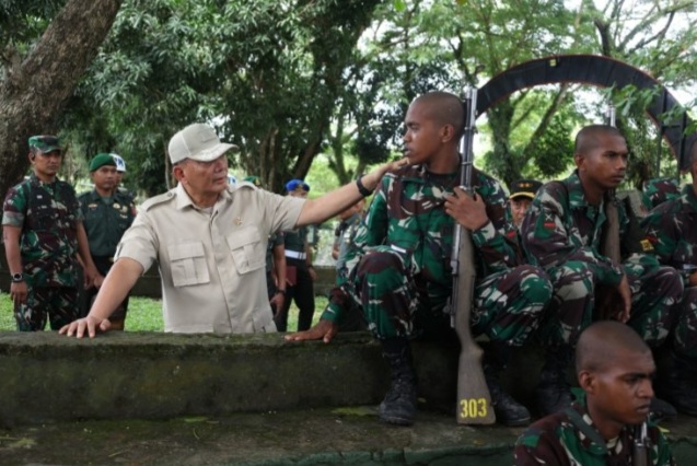 Menhan Kunjungi Rindam XV/Pattimura, Bahas Perbaikan Fasilitas Sebagai Upaya Peningkatkan Kesiapan TNI
