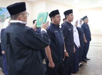 Lantik Pejabat Fungsional, Wali Kota Tegaskan Peran Strategis Tingkatkan Kualitas Pendidikan