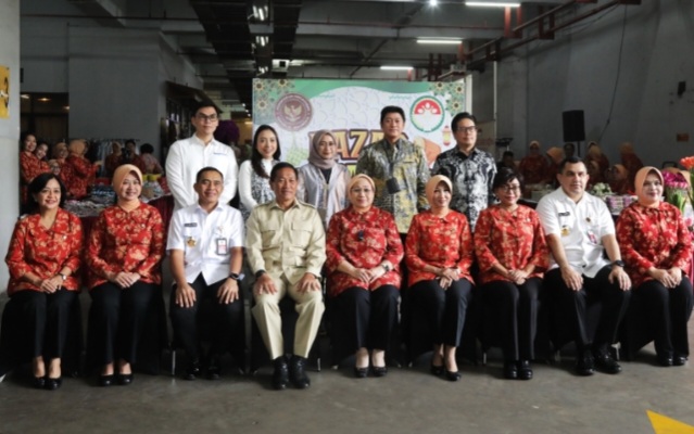 Wamenhan Hadiri Bazar Dharma Wanita Persatuan Kementerian Pertahanan 1446 H