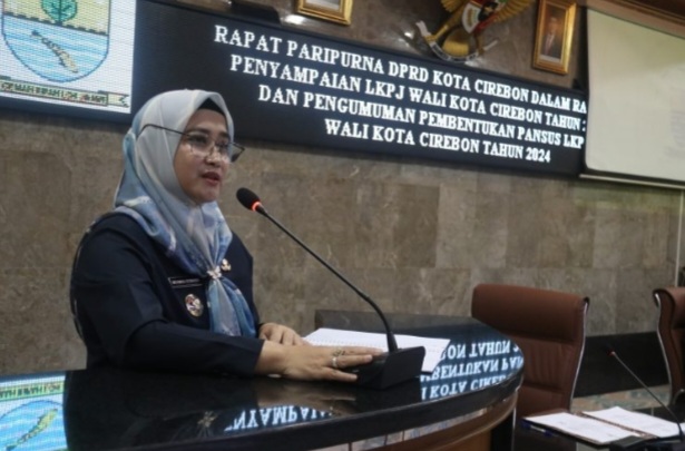 Wakil Walikota Sampaikan LKPJ 2024 dalam Rapat Paripurna DPRD