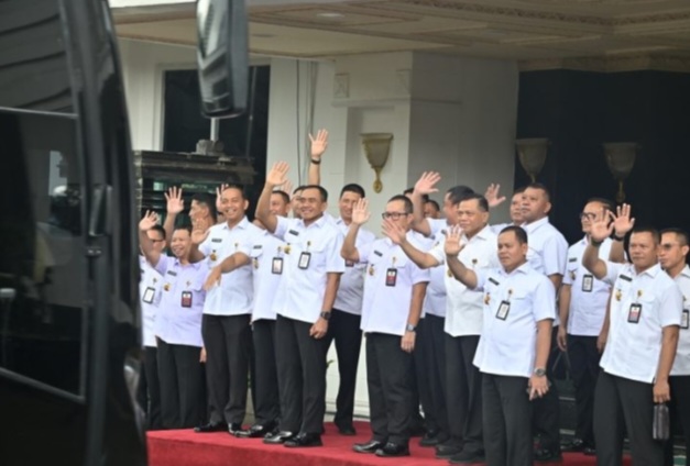 Sekjen Kemhan Lepas Mudik Lebaran Pegawai Kemhan RI 2025
