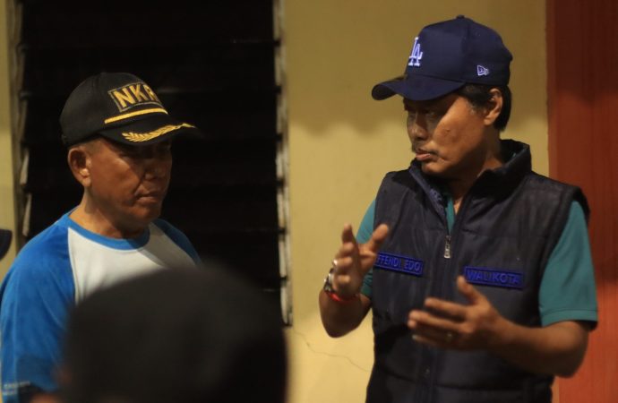 Tinjau Lokasi Banjir, Walikota Imbau Masyarakat Jaga Saluran Air