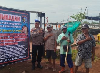 Polresta Cirebon Beri Himbauan Keselamatan, Pasang Spanduk Kamtibmas di Obyek Wisata