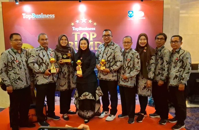 Wow, PT Bank Brebes Raih BUMD AWards 2025