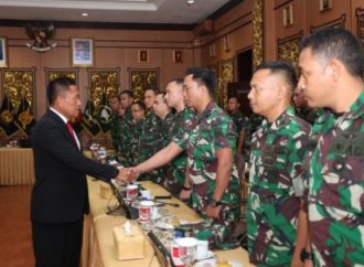 Wamenhan Beri Pengarahan kepada Satgas Nakes TNI Gelombang III Misi Kemanusiaan Gaza