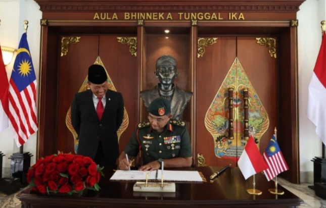 Menteri Pertahanan RI Terima Kunjungan Kehormatan Panglima Angkatan Tentera Malaysia