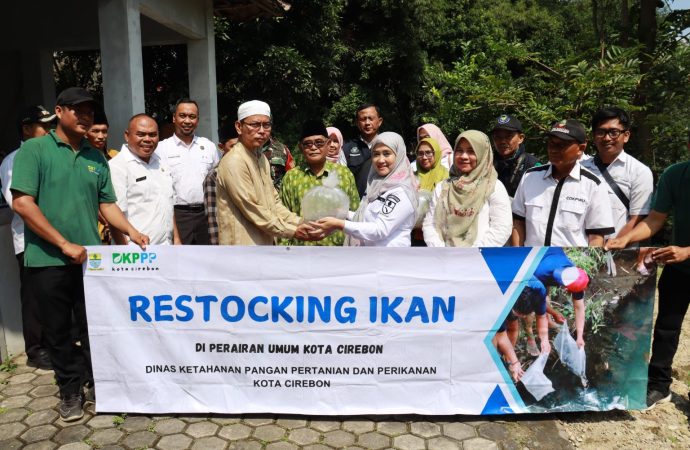 Kota Cirebon Terima Bantuan 85 Ribu Benih Ikan, Dorong Ketahanan Pangan dan Ekowisata Perairan