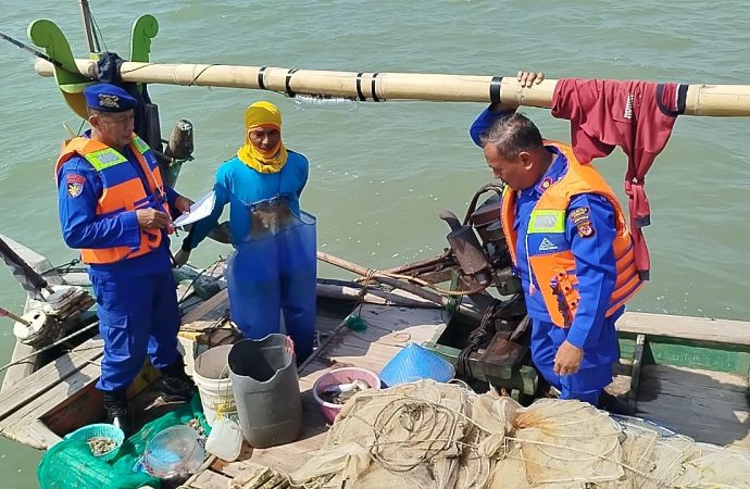 Satpolair Polresta Cirebon Gelar KRYD Patroli Laut