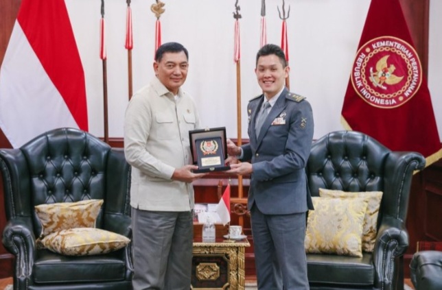 Menhan Sjafrie Terima Kunjungan Chief of Digital & Intelligence Service Singapura, Bahas Keamanan Siber