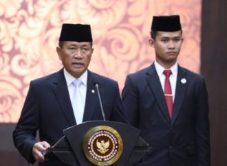 Wamenhan RI Lantik Dr. Anton Nugroho sebagai Rektor Universitas Pertahanan