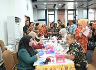 Kemhan Gelar Donor Darah Rutin: Setetes Darah, Sejuta Harapan