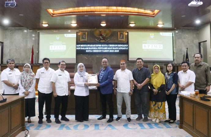 DPRD Terima Penyampaian Awal RPJMD Kota Cirebon Tahun 2025-2026