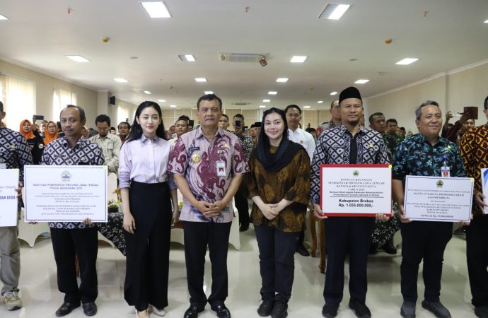 Gubernur Bahas Kolaborasi Pembangunan Daerah Dengan Para Tokoh Brebes