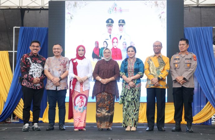 Momentum Hari Jadi Cirebon ke-598, Wakil Ketua DPRD Apresiasi Perempuan Cirebon Gaungkan Kebaya sebagai Simbol Budaya