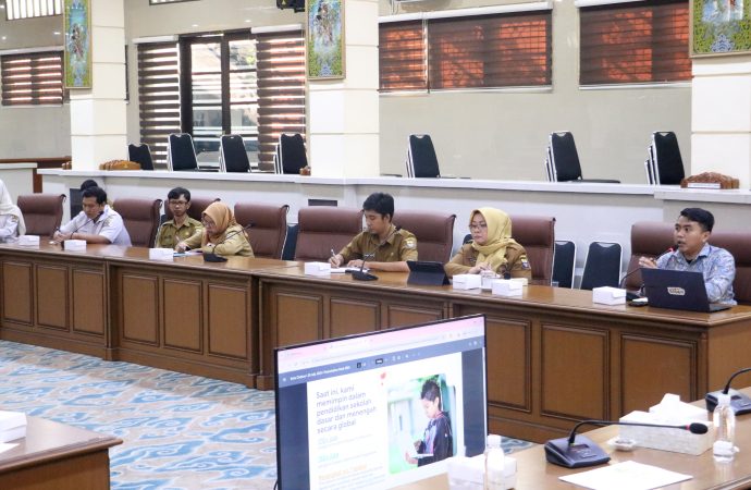 Komisi III DPRD Dorong Optimalisasi Digitalisasi Pendidikan di Kota Cirebon