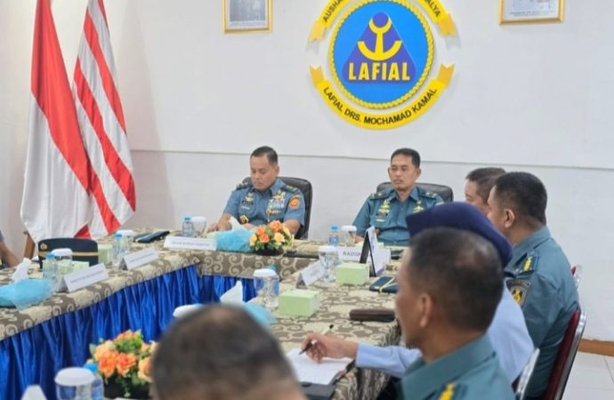 Kemhan RI Perkuat Kemandirian Farmasi Nasional Melalui Produksi Obat-obatan oleh Lembaga Farmasi TNI