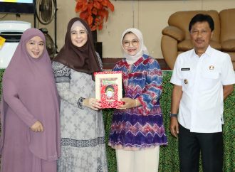 Perkuat Budaya Literasi, Dispusip Hadirkan Bedah Buku Bersama Risty Tagor