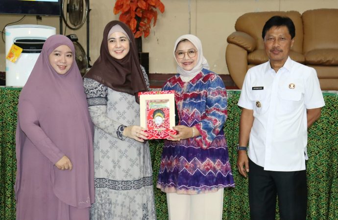 Perkuat Budaya Literasi, Dispusip Hadirkan Bedah Buku Bersama Risty Tagor
