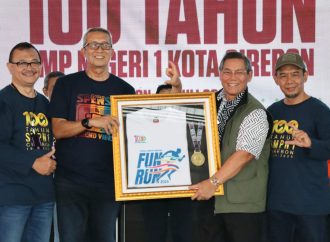 100 Tahun SMPN 1 Kota Cirebon Cermin Kekuatan Silaturahmi Lintas Generasi