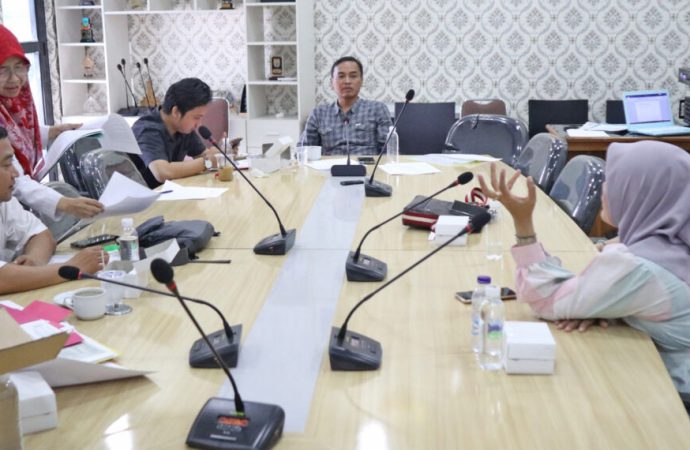 Komisi I DPRD Cirebon Bentuk Tim Uji Kepatutan Calon Anggota KI 2025-2029