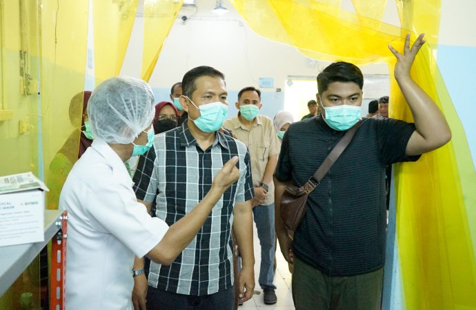 Komisi III DPRD Tinjau Langsung Proses Pengelolaan MBG di SPPG Larangan