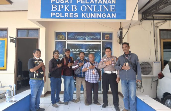 Polisi lalu lintas Menyapa
