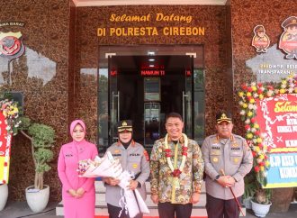 Kombes Pol. Imara Utama Resmi Gantikan Kombes Pol. Sumarni, Perkuat Kinerja, Pelayanan Polresta Cirebon
