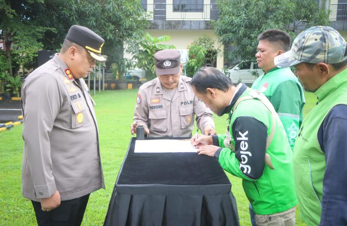 Polresta Cirebon Sinergiskan Ojek Pangkalan, Ojek Online dan Nelayan Kamtibmas