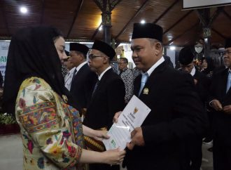 Lantik Jajaran, Bupati Brebes Tegas Minta Pejabat  Jangan Lamban Melayani  Rakyat