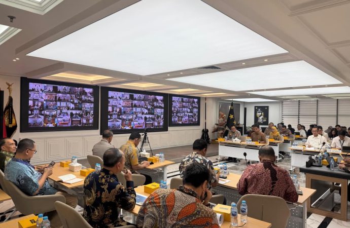 Putus Tengkulak, Polri Fasilitasi Permodalan KUR dan Penyerapan Bulog bagi Petani Jagung