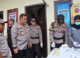Jaga Integritas dan Profesionalisme, Polresta Cirebon Gelar Test Urin Personel serta  ASN