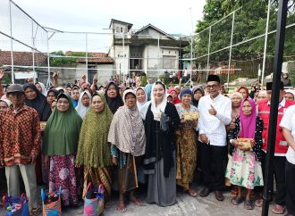 Bupati Paramitha Ngabuburit Sareng Warga Negarayu Sambil Serap Aspirasi