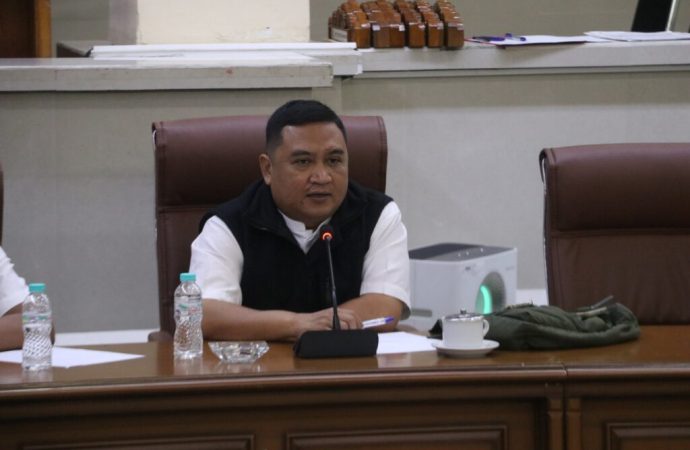 DPRD – Satpol PP Bahas Penertiban Bangunan Liar di Sempadan Sungai