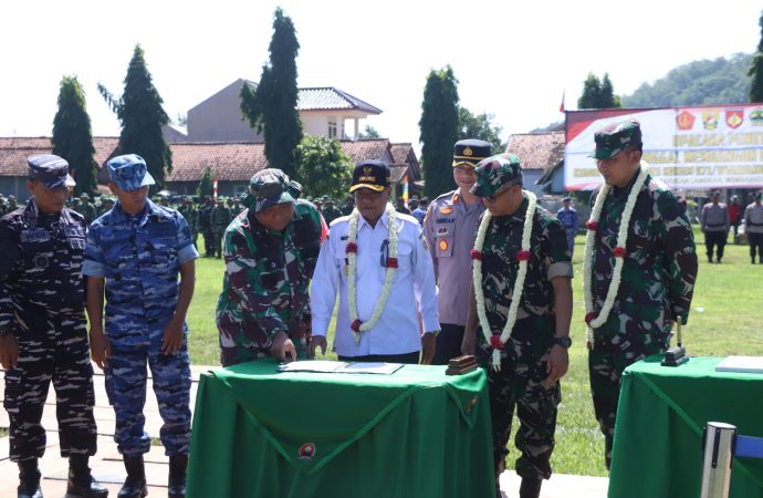 Program TMMD di Desa Cikuya Hasilkan Jalan 1700 Meter