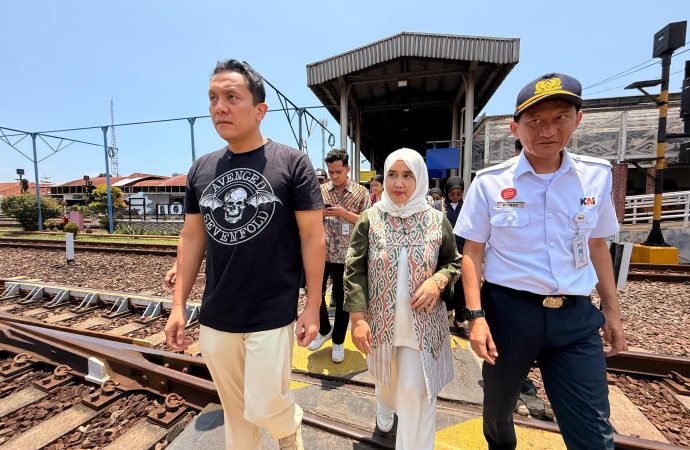 Kunjungan Wamen LH dan Dirut KAI, Terkait Pengelolaan Sampah Mudik di Kota Cirebon