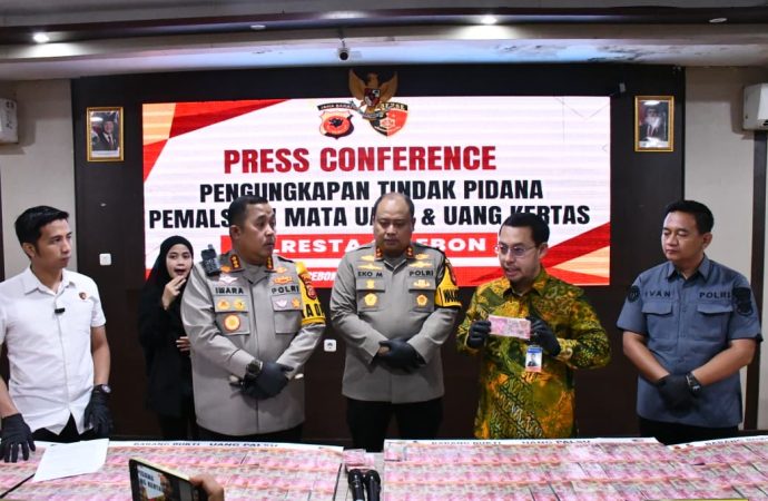 Uang Palsu Beredar sebanyak 12 Milyar Jelang Lebaran, Polresta Cirebon Berhasil Ungkap 